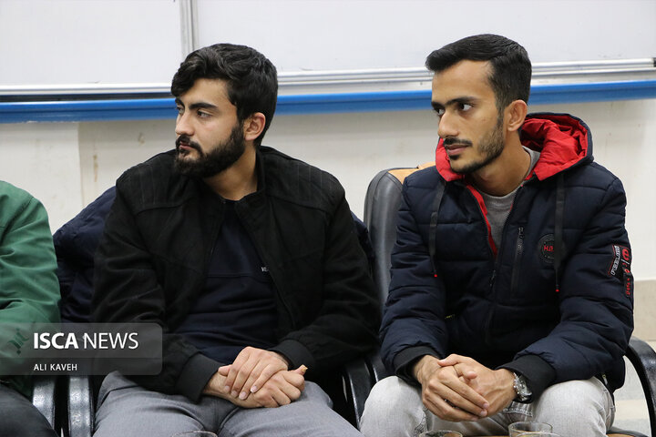 نشست دانشجویی ایسکانیوز