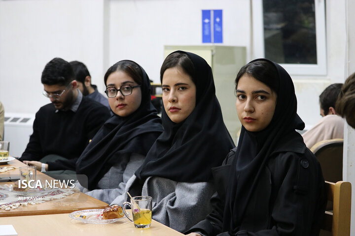 نشست دانشجویی ایسکانیوز