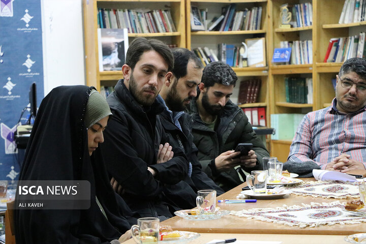 نشست دانشجویی ایسکانیوز