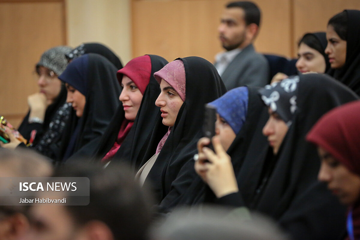 بهادری جهرمی