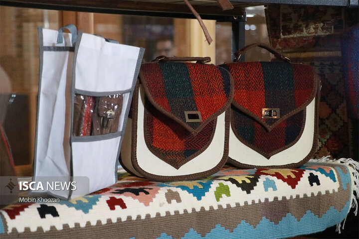 چهارمین نمایشگاه تخصصی صنایع‌دستی و هدایای سازمانی در موزه بزرگ تار و پود یزد