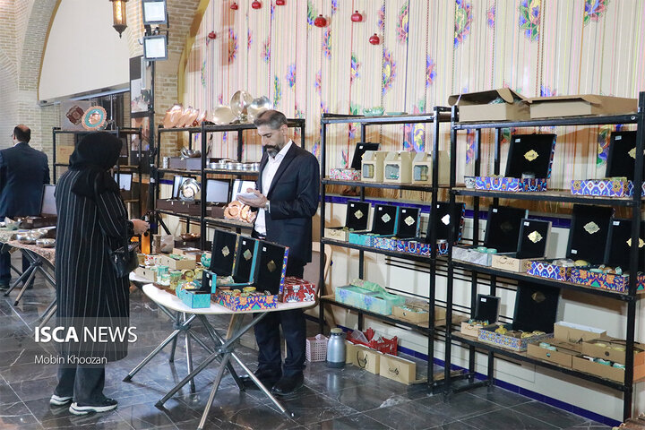 چهارمین نمایشگاه تخصصی صنایع‌دستی و هدایای سازمانی در موزه بزرگ تار و پود یزد