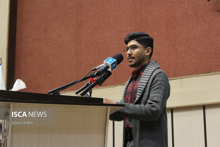 نشست پرسش و پاسخ دانشجویی با حضور سخنگوی دولت چهاردهم به مناسبت روز دانشجو در دانشگاه یزد