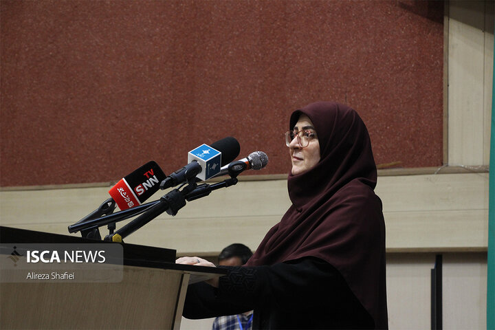 نشست پرسش و پاسخ دانشجویی با حضور سخنگوی دولت چهاردهم به مناسبت روز دانشجو در دانشگاه یزد