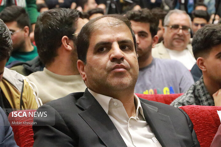 نشست پرسش و پاسخ دانشجویی با حضور سخنگوی دولت چهاردهم به مناسبت روز دانشجو در دانشگاه یزد