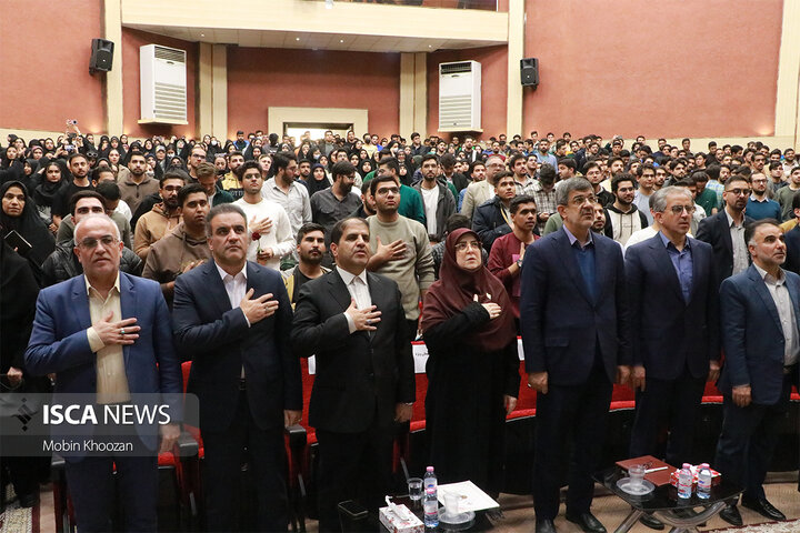 نشست پرسش و پاسخ دانشجویی با حضور سخنگوی دولت چهاردهم به مناسبت روز دانشجو در دانشگاه یزد