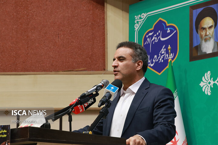 نشست پرسش و پاسخ دانشجویی با حضور سخنگوی دولت چهاردهم به مناسبت روز دانشجو در دانشگاه یزد