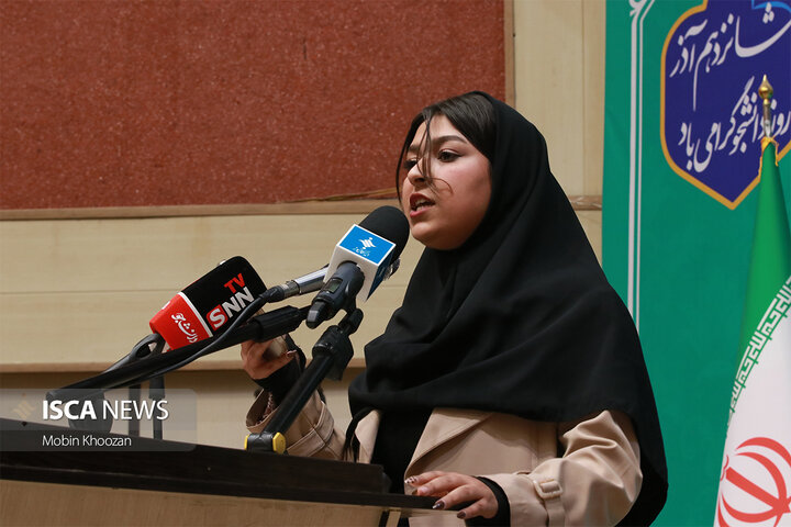 نشست پرسش و پاسخ دانشجویی با حضور سخنگوی دولت چهاردهم به مناسبت روز دانشجو در دانشگاه یزد