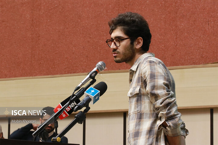 نشست پرسش و پاسخ دانشجویی با حضور سخنگوی دولت چهاردهم به مناسبت روز دانشجو در دانشگاه یزد