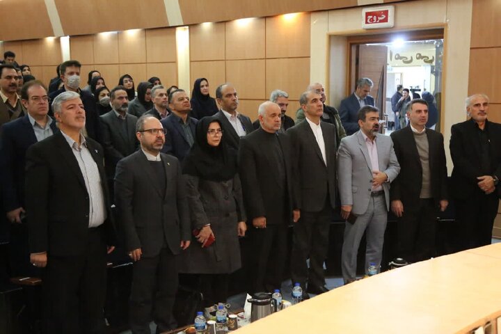 پژوهش باید به حل مسائل جامعه و تولید ثروت منجر شود