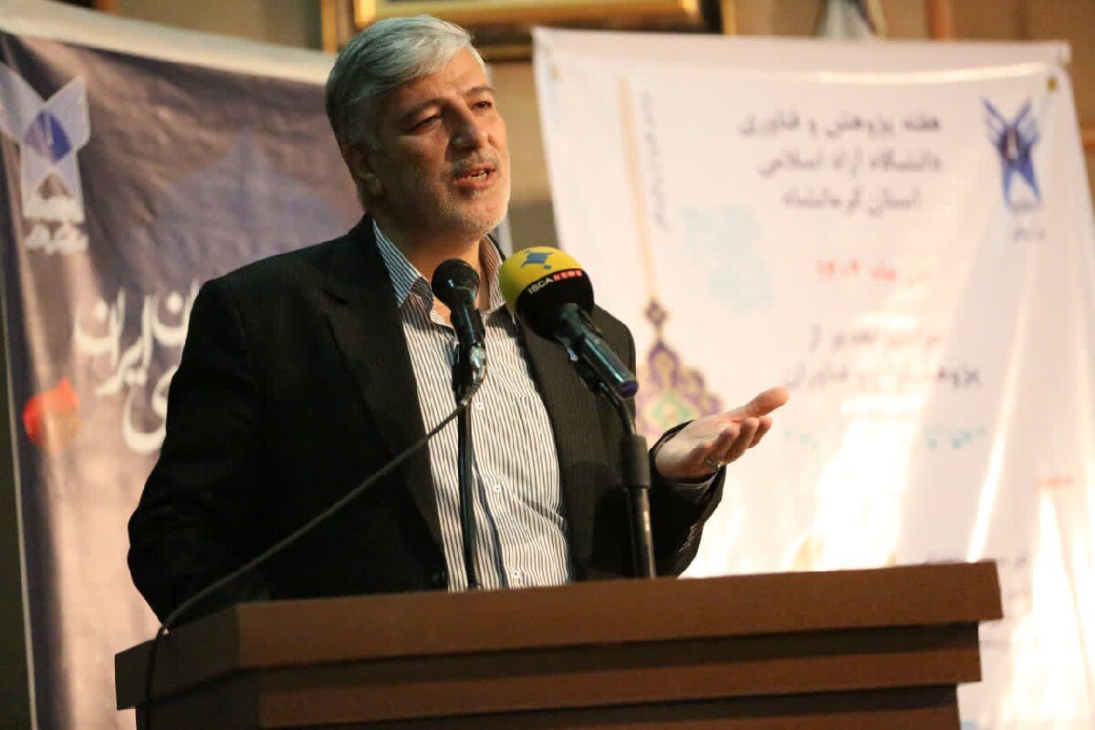 پژوهش باید به حل مسائل جامعه و تولید ثروت منجر شود