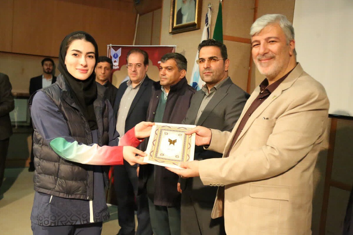 آیین گرامیداشت روز دانشجو در دانشگاه آزاد اسلامی واحد کرمانشاه