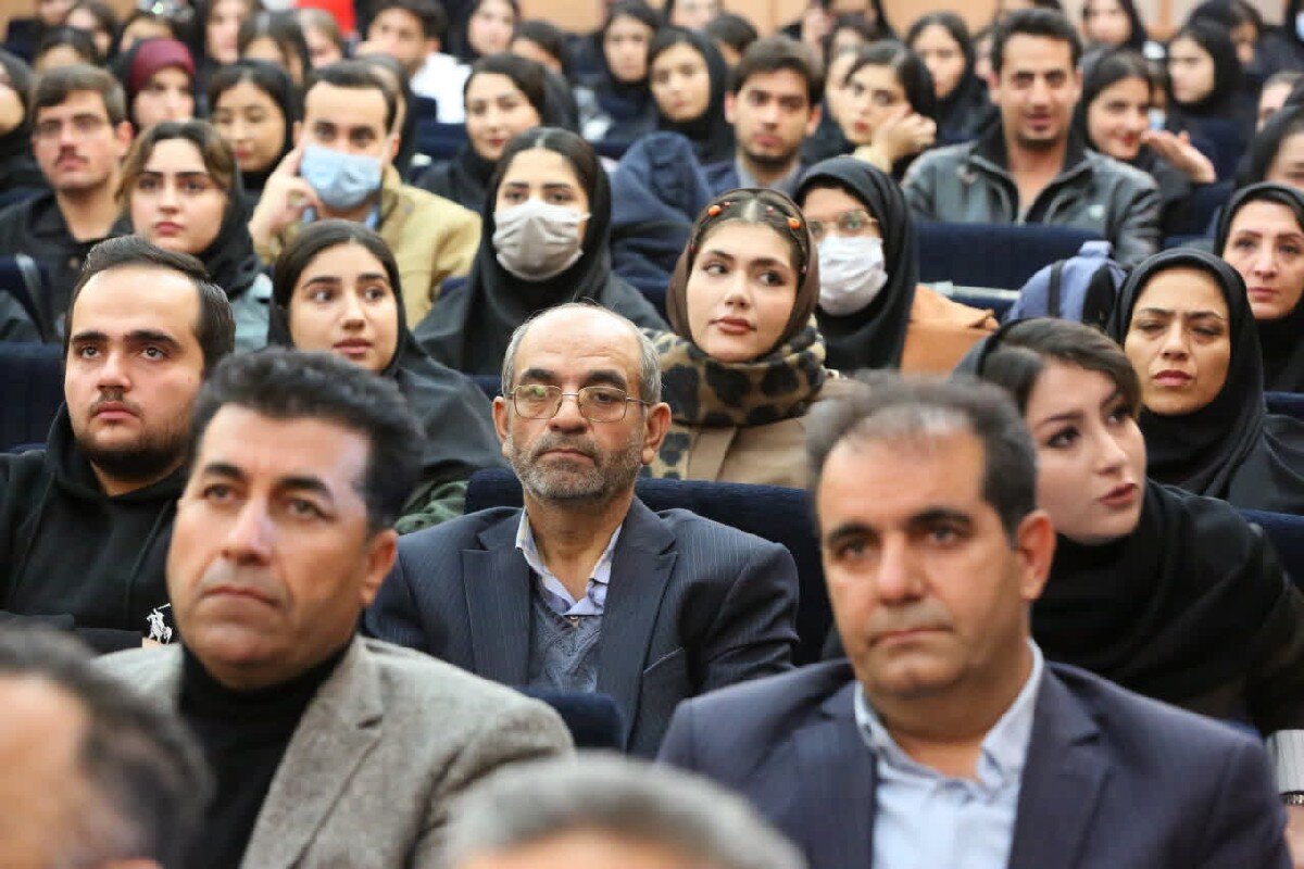 آیین گرامیداشت روز دانشجو در دانشگاه آزاد اسلامی واحد کرمانشاه