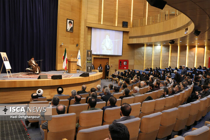 برگزاری یکمین سالگرد درگذشت نیکوکار کارآفرین (سیدعلاءالدین میرمحمد صادقی) در دانشگاه آزاد مشهد