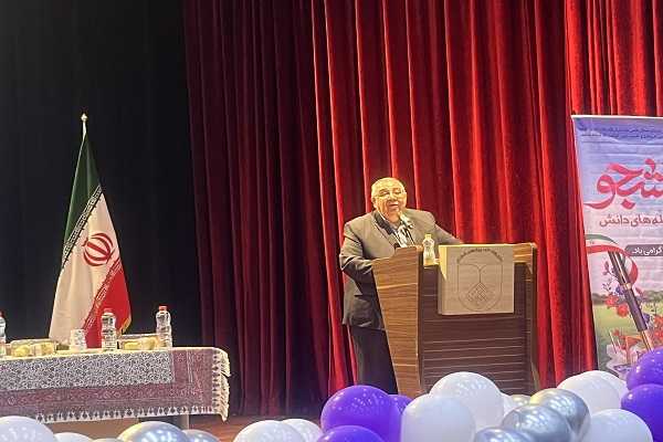 دانشگاه علوم پزشکی اصفهان میزبان نشست روز دانشجو با حضور استاندار