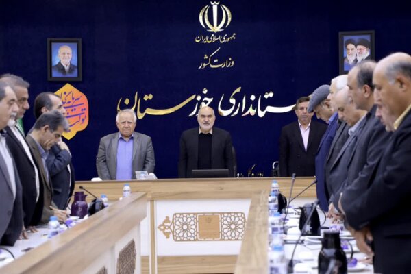 پیگیری احیای طرح ۵۵۰ هزار هکتاری و حل مشکلات پتروشیمی مسجدسلیمان