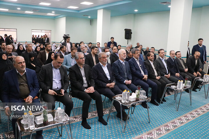 بهره‌برداری از آموزشگاه ۱۸ کلاسه با حضور وزیر کشور در یزد