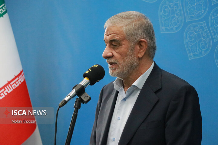 بهره‌برداری از آموزشگاه ۱۸ کلاسه با حضور وزیر کشور در یزد