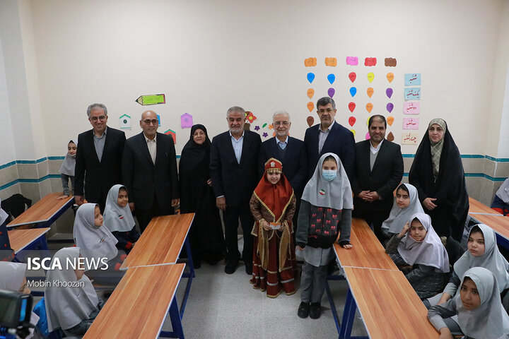 بهره‌برداری از آموزشگاه ۱۸ کلاسه با حضور وزیر کشور در یزد