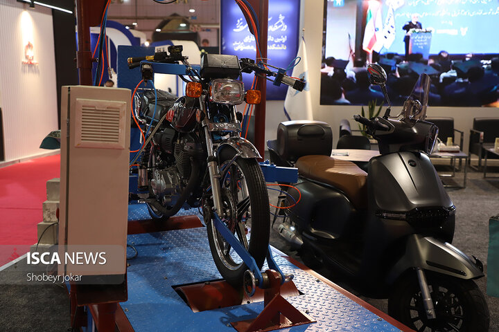 آغاز به‌کار دوازدهمین نمایشگاه دستاوردهای پژوهش و فناوری و فن‌بازار یزد