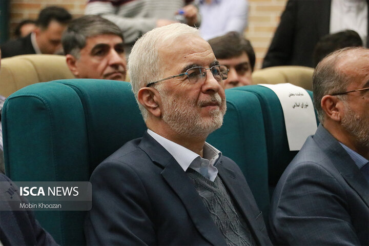 شورای اداری استان یزد با حضور وزیر کشور، نمایندگان استان و استاندار یزد