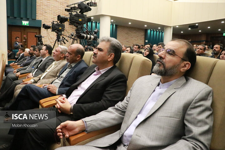 شورای اداری استان یزد با حضور وزیر کشور، نمایندگان استان و استاندار یزد