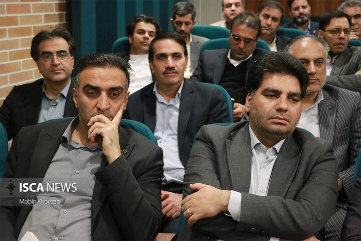 شورای اداری استان یزد با حضور وزیر کشور، نمایندگان استان و استاندار یزد