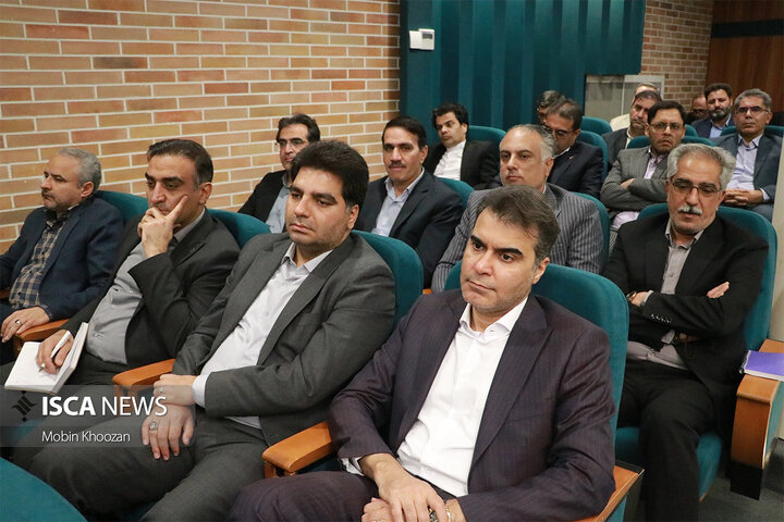 شورای اداری استان یزد با حضور وزیر کشور، نمایندگان استان و استاندار یزد