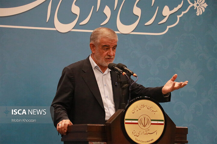 شورای اداری استان یزد با حضور وزیر کشور، نمایندگان استان و استاندار یزد