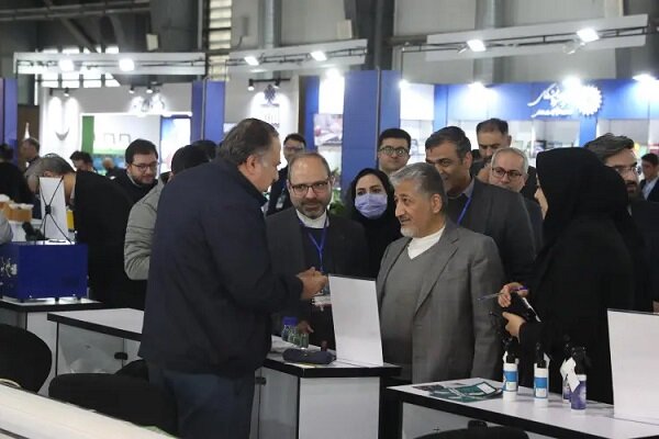 بازدید دکتر رنجبر از بیست‌وششمین نمایشگاه دستاوردهای پژوهشی و فناورانه