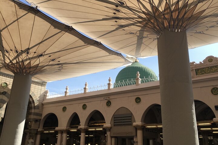 دانشجویان ایرانی وارثان عشق سلمان به رسول الله (ص)