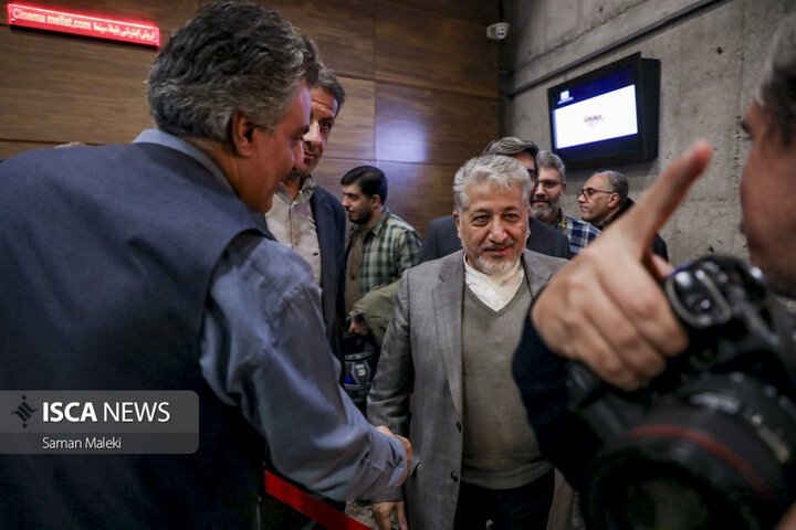 اکران مستند «شاخه‌ای روی آب»