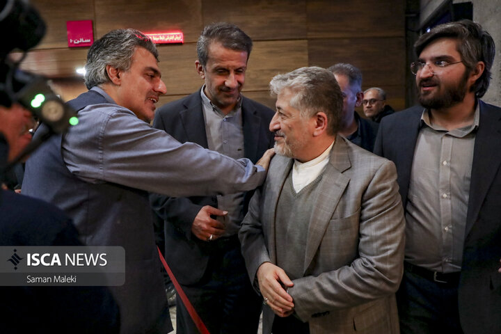 اکران مستند «شاخه‌ای روی آب»