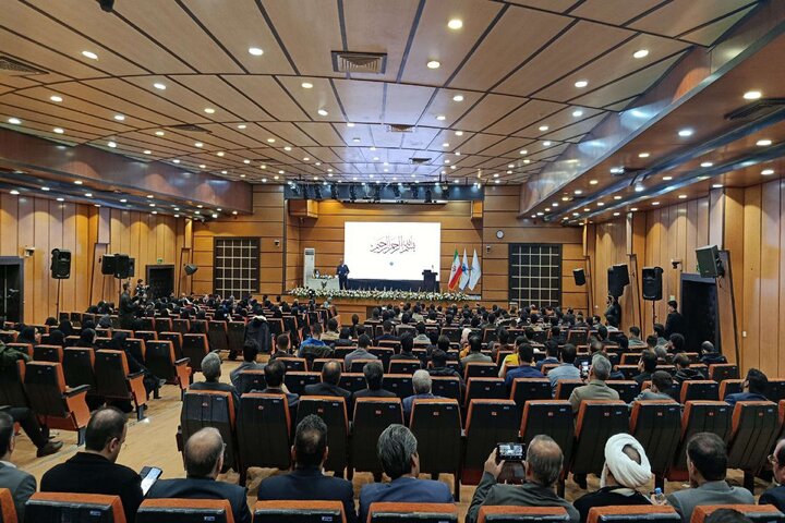 نشست سالیانه نهادهای دانشجویی با حضور ریاست دانشگاه آزاد برگزار شد