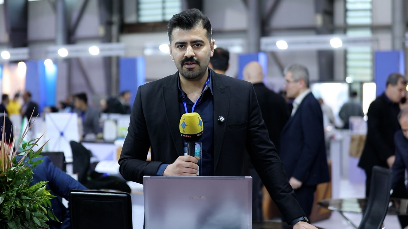 از زانوبند حرارتی تا نیروگاه خورشیدی؛ ویترین محصولات فناورانه دانشگاه آزاد در نمایشگاه پژوهش