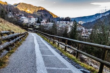 عکس روز ناسا از خالکوبی خورشید روی جاده!