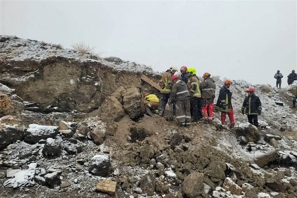 کارتن خواب مشهدی زیر آوار جان باخت