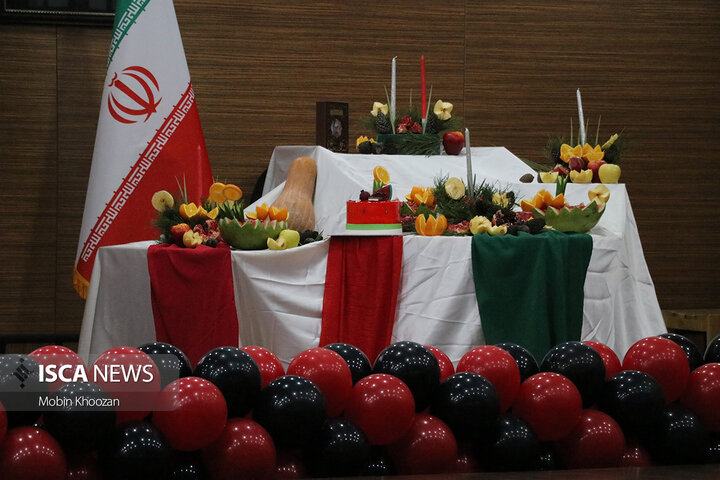 جشن شب یلدا با حضور جمعی از دانشجویان در دانشگاه آزاد اسلامی یزد