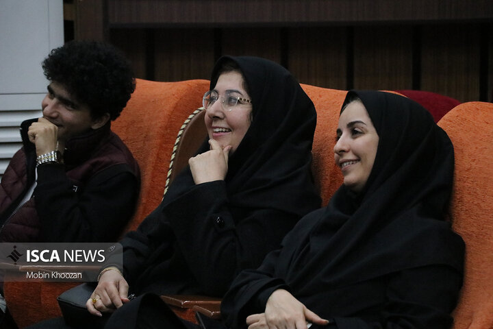 جشن شب یلدا با حضور جمعی از دانشجویان در دانشگاه آزاد اسلامی یزد