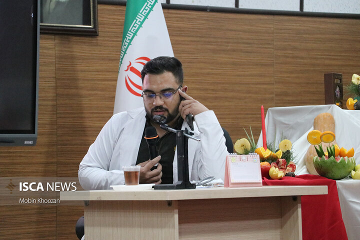 جشن شب یلدا با حضور جمعی از دانشجویان در دانشگاه آزاد اسلامی یزد