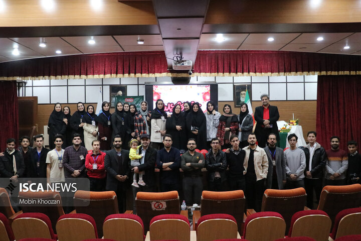 جشن شب یلدا با حضور جمعی از دانشجویان در دانشگاه آزاد اسلامی یزد