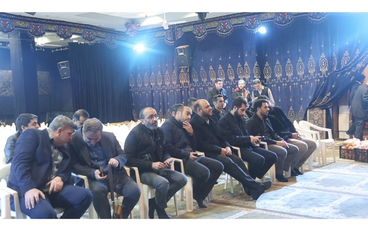 توزیع بستههای یلدای مهربانی به خانوادههای نیازمند