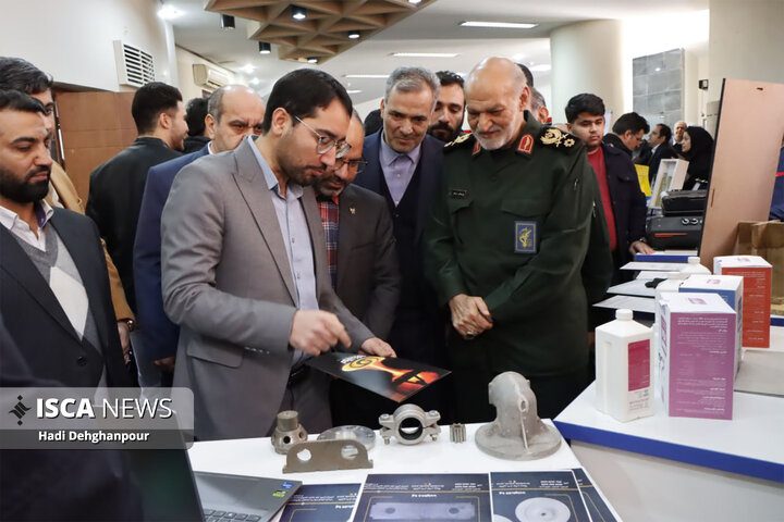 اختتامیه هفته پژوهش و فناوری دانشگاه آزاد اسلامی خراسان رضوی و همایش تجلیل از جهادگران علم و فناوری