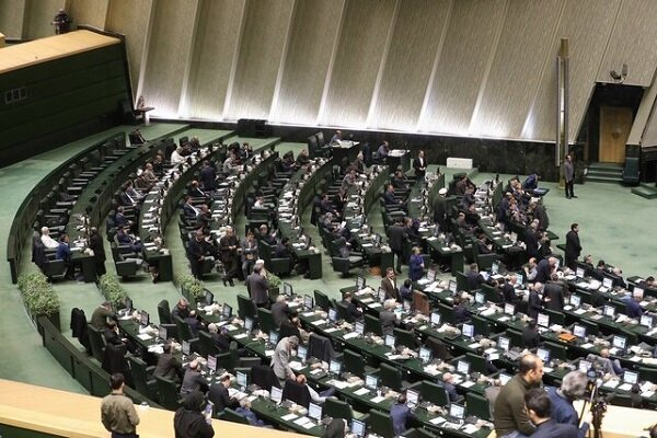 ۷ سوال مجلس از وزرای دولت اعلام وصول شد