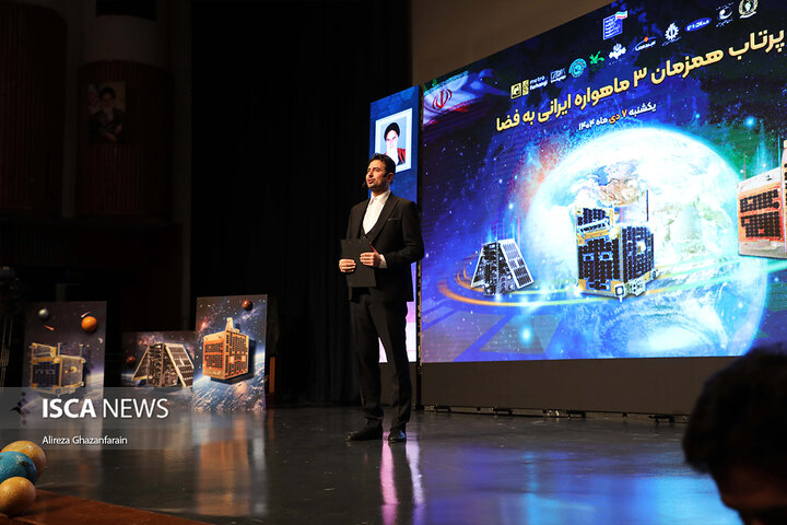 پرتاب موفق ۳ ماهواره ایرانی هم‌زمان از پایگاه روسیه