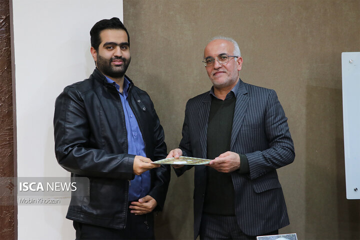 نشست سالیانه اعضای باشگاه خبرنگاران دانشجویی ایران ایسکانیوز یزد با حضور رئیس دانشگاه آزاد اسلامی استان