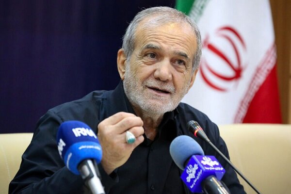پزشکیان: مدیریت کشور نباید به حلقهای محدود از مدیران منحصر شود پزشکیان: مدیریت کشور نباید به حلقهای محدود از مدیران منحصر شود