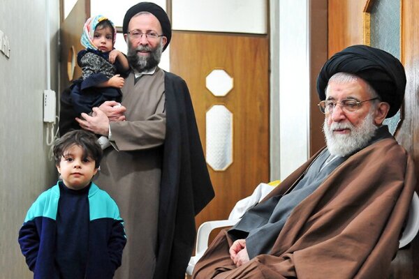 پدری که در انتخاب‌ها و اخلاق فرزندش دیده می‌شد