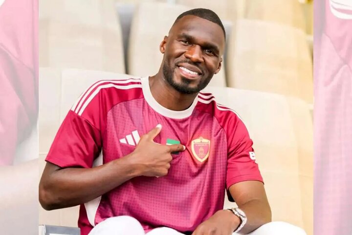 ستاره سابق لیورپول هم‌بازی غندی‌پور شد