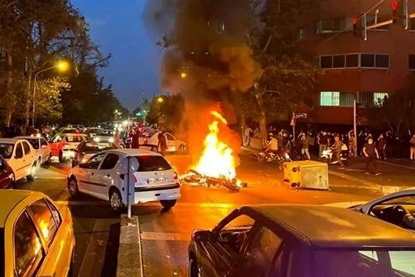 تشکیل ستادی ویژه برای جبران خساراتهای وارده به مردم تشکیل ستادی ویژه برای جبران خساراتهای وارده به مردم
